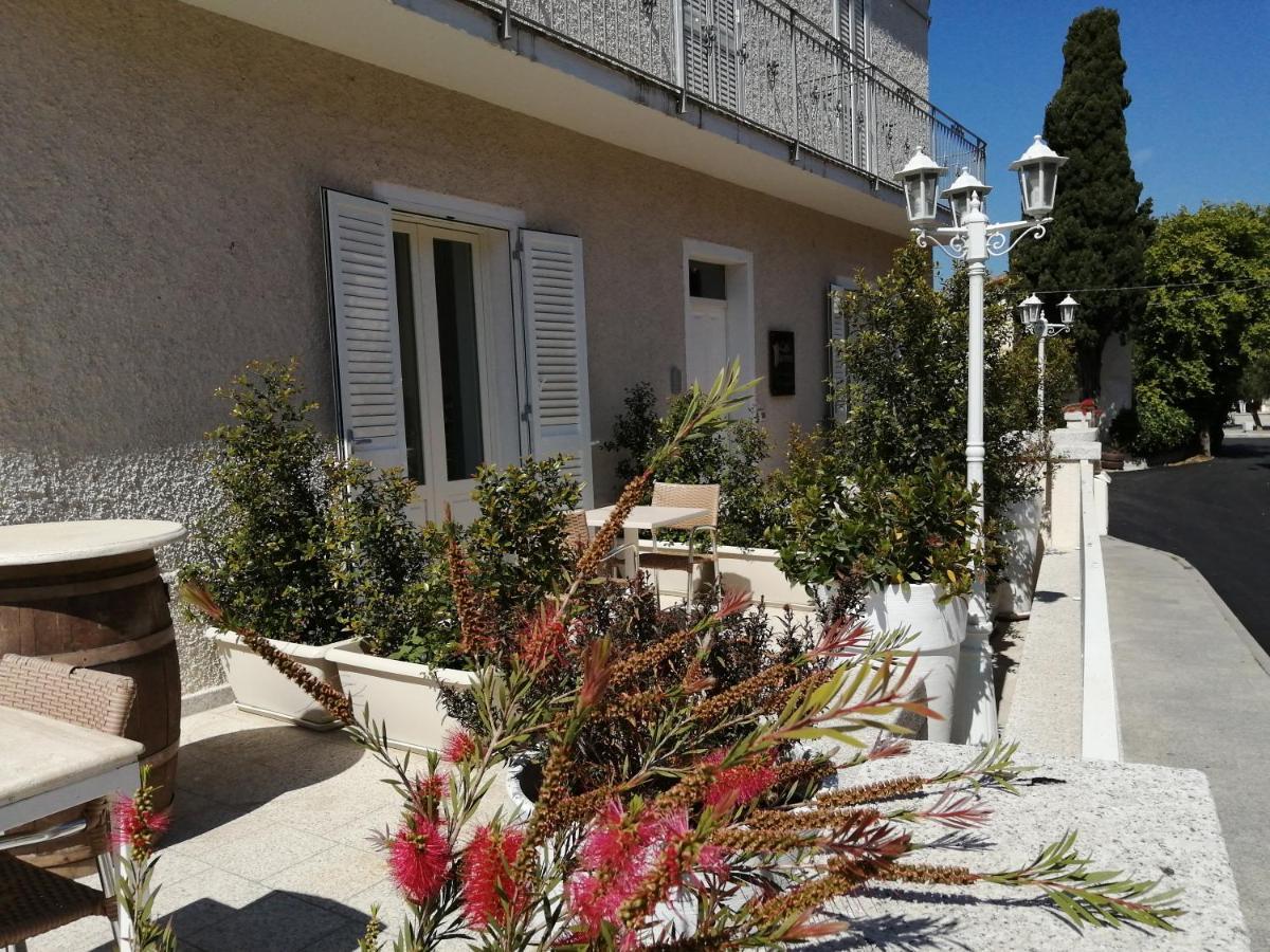 Marme Hotel San Teodoro Kültér fotó