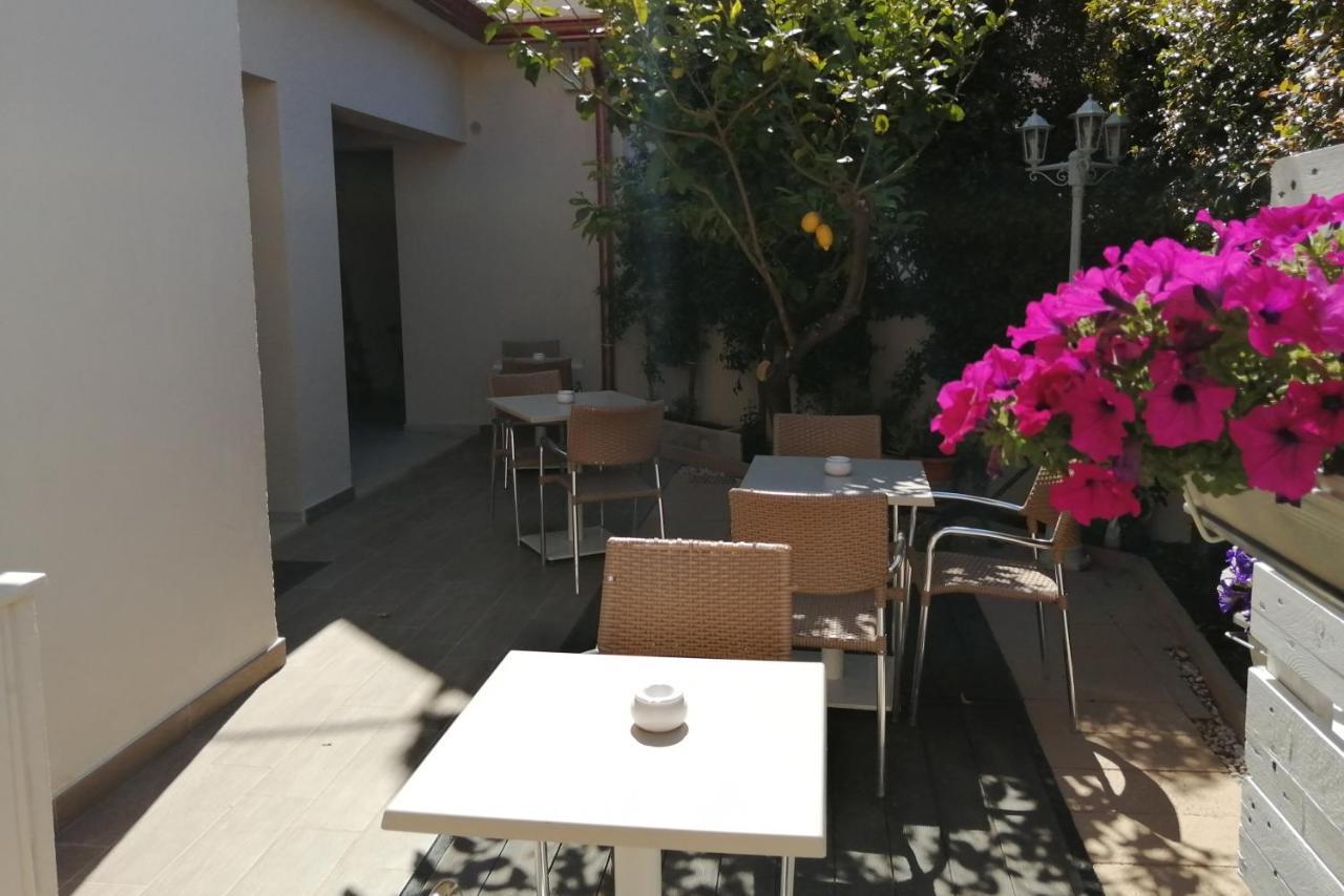 Marme Hotel San Teodoro Kültér fotó